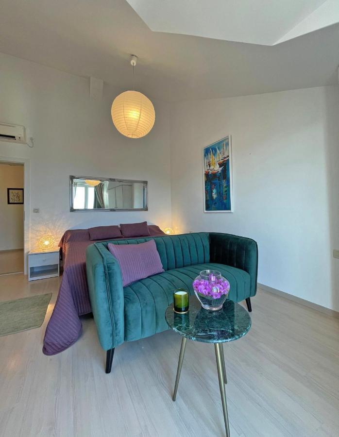 Studio Apartments Andrijana 米利尼 外观 照片