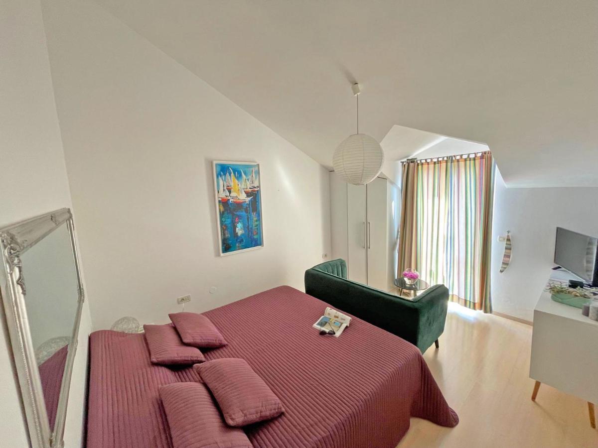 Studio Apartments Andrijana 米利尼 外观 照片